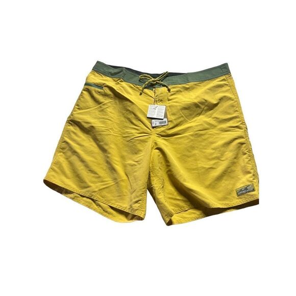 Patagonia Men's Surfboard Yellow Wavefarer Boardshort Swimwear Size 40 NWT - Picture 1 of 6